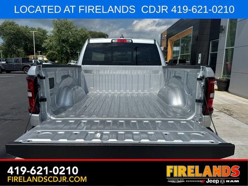 New 2026 RAM 1500 4x4 Crew Cab image 6