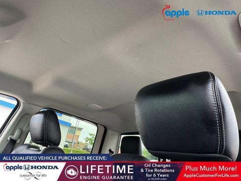 Used 2014 RAM 1500 Laramie RWD image 18