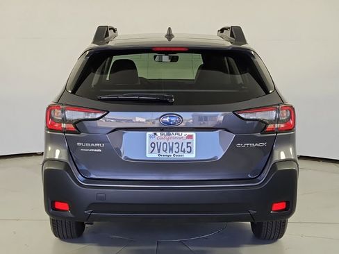 Used 2025 Subaru Outback Premium AWD/4WD image 9