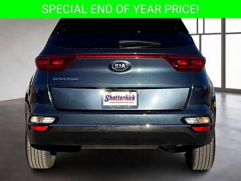 Used 2022 Kia Sportage LX image 5