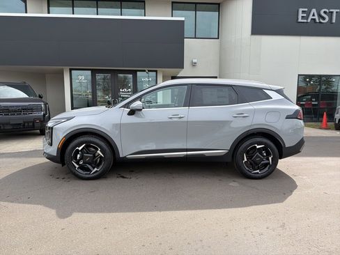 New 2026 Kia Sportage EX AWD/4WD image 2