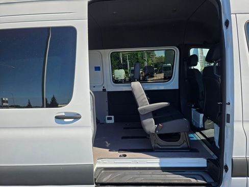 New 2026 Mercedes-Benz Sprinter 2500 image 22