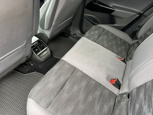 Used 2021 Volkswagen ID.4 Pro w/ ID.4 Protection Package image 12