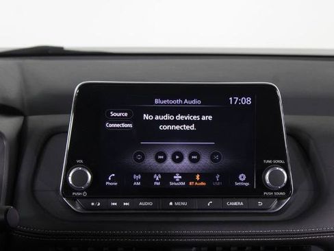 Certified 2024 Nissan Rogue SV FWD image 9