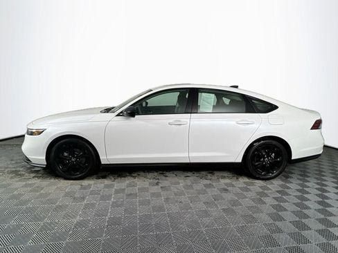 Certified 2025 Honda Accord SE image 3