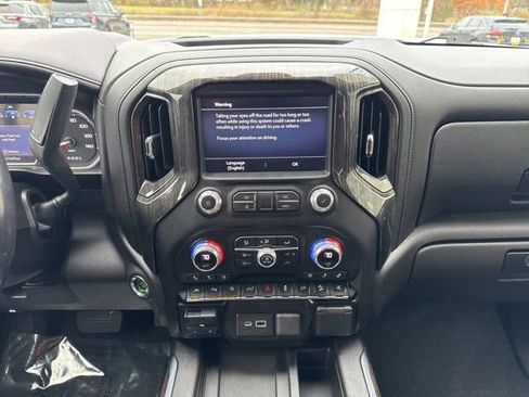 Used 2021 GMC Sierra 1500 Denali w/ Denali Ultimate Package image 11