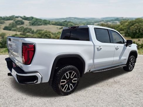 Used 2025 GMC Sierra 1500 AT4 w/ AT4 Premium Package AWD/4WD image 10