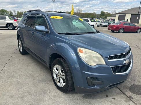 Used 2011 Chevrolet Equinox LT w/ Driver Convenience Package FWD image 3
