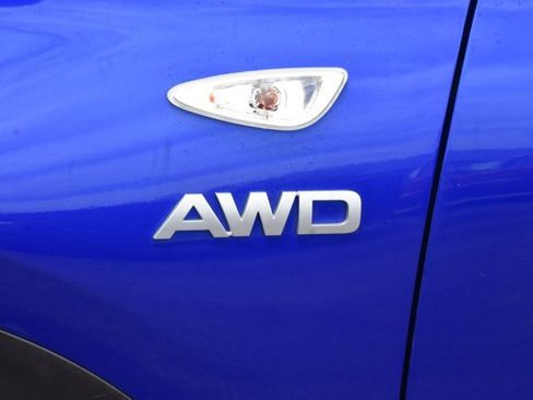 Used 2023 Kia Seltos LX AWD/4WD image 11