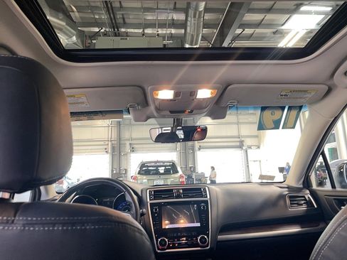 Used 2019 Subaru Outback 2.5i Limited image 6