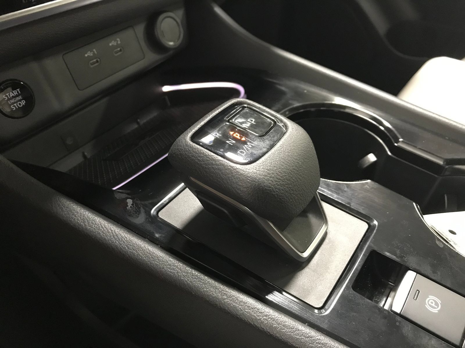 Used 2025 Nissan Rogue SL AWD/4WD image 15