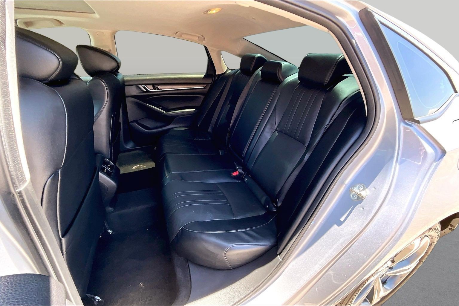 Used 2018 Honda Accord EX-L image 26
