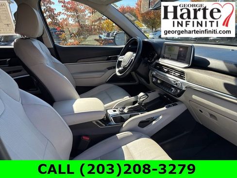 Used 2022 Kia Telluride EX w/ EX Premium Package image 21