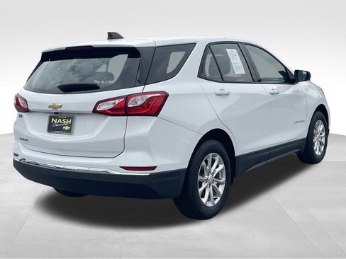 Used 2018 Chevrolet Equinox LS FWD image 3