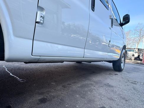 Used 2013 GMC Savana 2500 w/ Cold Climate Package RWD image 24