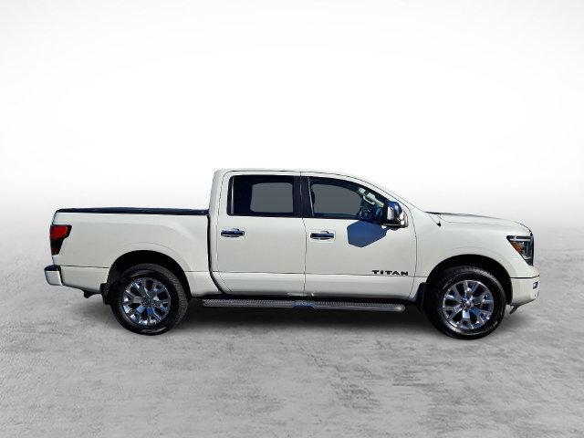 Used 2021 Nissan Titan SL w/ Moonroof Package AWD/4WD image 7