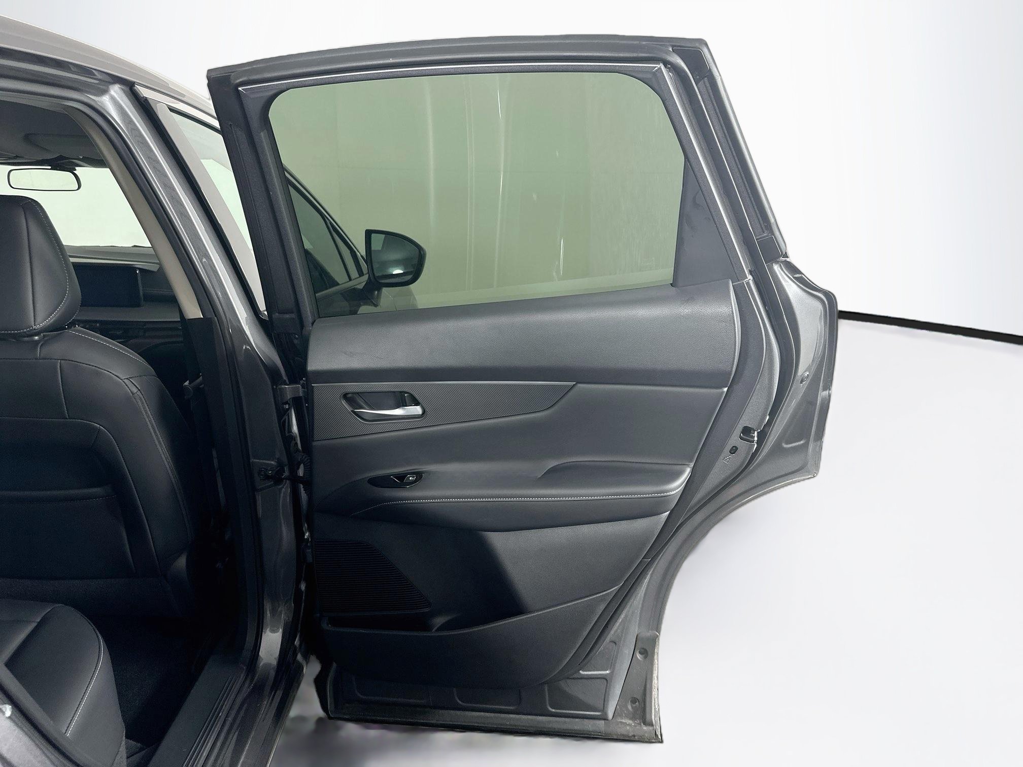 Used 2025 Nissan Murano SV FWD image 27