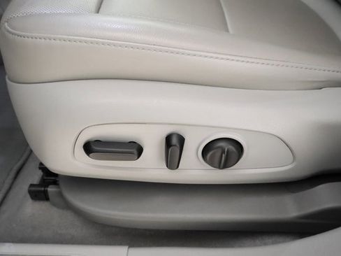 Used 2020 GMC Acadia SLT image 10