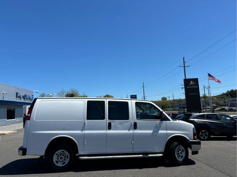 Certified 2024 GMC Savana 2500 w/ Driver Convenience Package RWD image 4