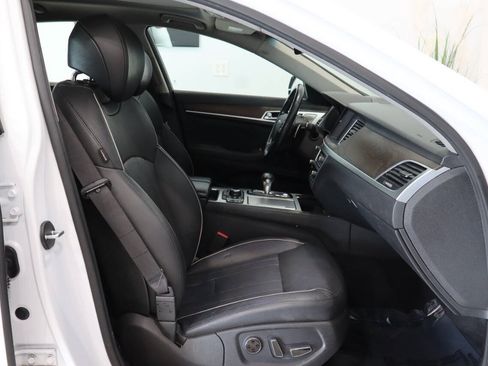 Used 2018 Genesis G80 3.8 w/ Option Group 03 RWD image 11