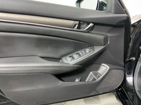 Used 2021 Honda Accord Hybrid image 19