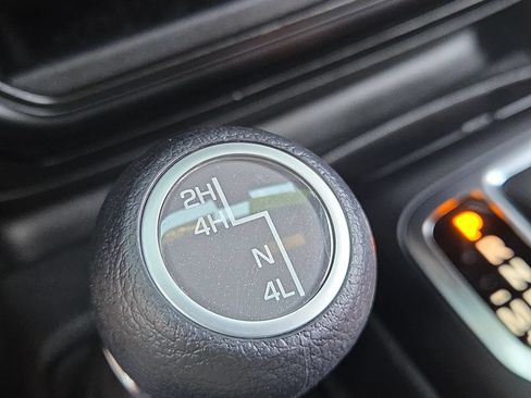 Used 2022 Jeep Wrangler Unlimited Sport AWD/4WD image 31