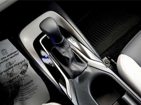 Certified 2025 Toyota Corolla LE image 19