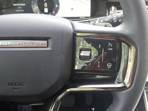 Used 2024 Land Rover Range Rover Evoque S image 18