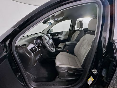 Used 2020 Chevrolet Equinox LS FWD image 13