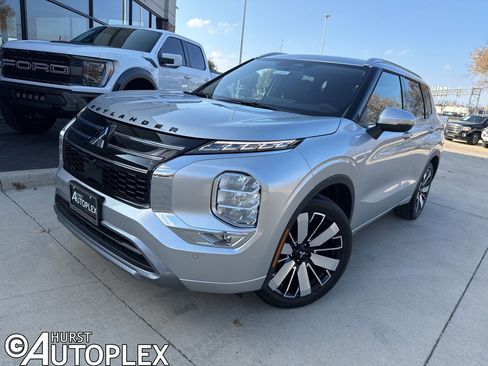 New 2026 Mitsubishi Outlander SEL image 1