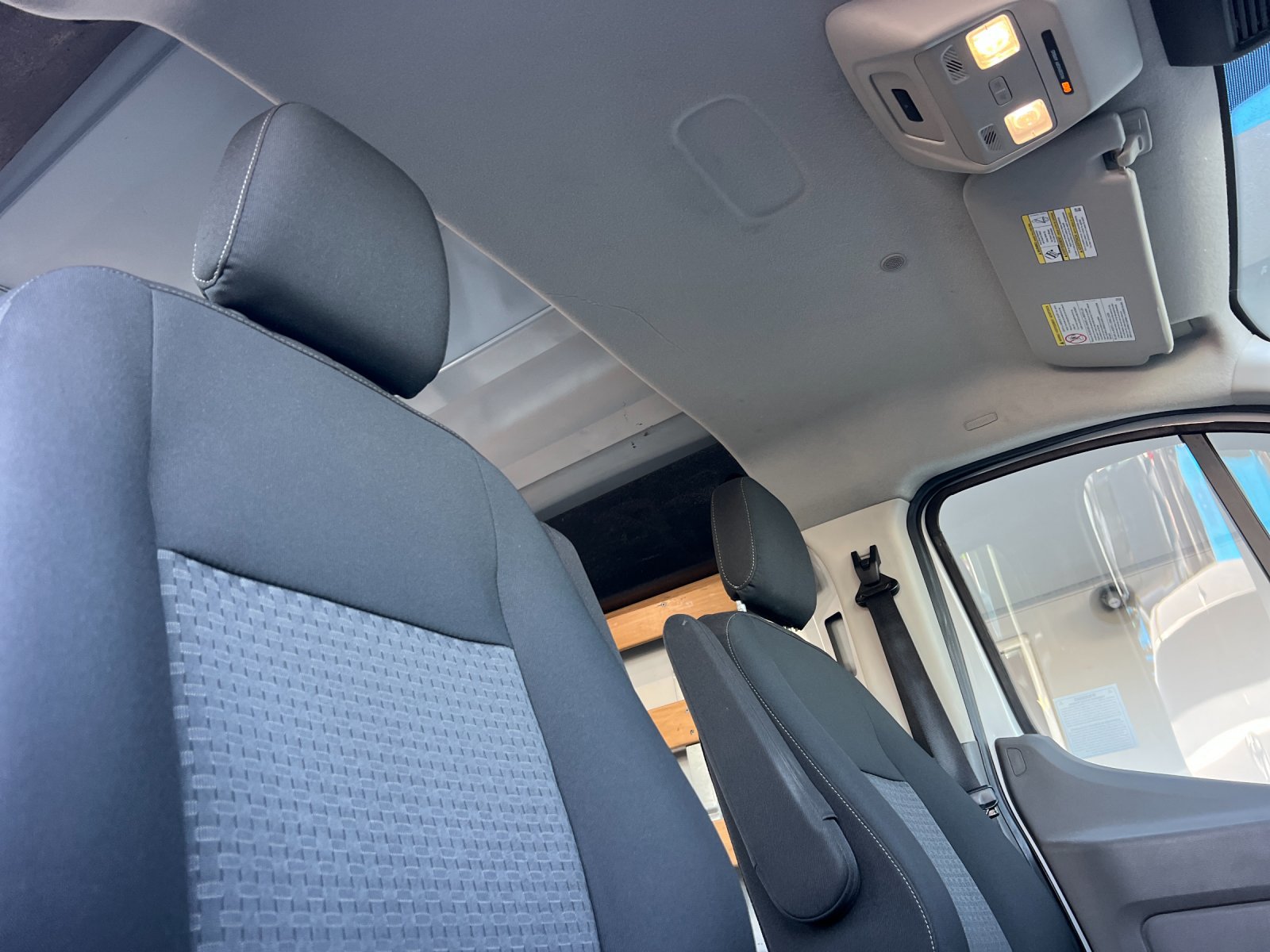 Used 2022 Ford Transit 250 Low Roof w/ Exterior Upgrade Package RWD image 18