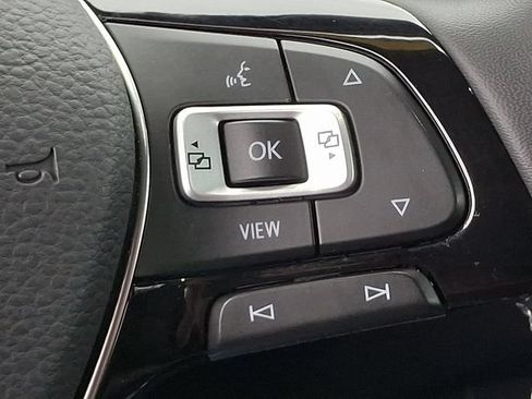 Used 2021 Volkswagen Tiguan SE w/ Panoramic Sunroof Package AWD/4WD image 23