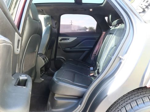 Used 2020 Jaguar F-PACE S image 19