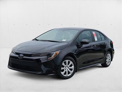 New 2025 Toyota Corolla LE