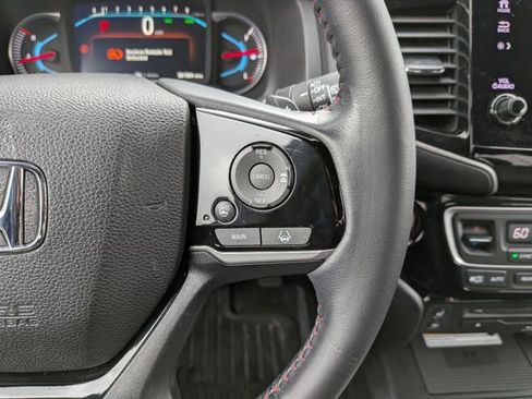 Used 2021 Honda Pilot Black Edition image 17