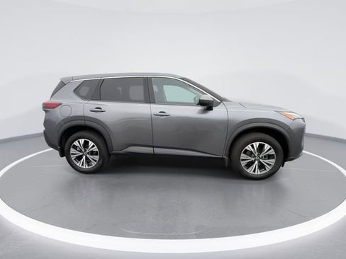 Used 2023 Nissan Rogue SV image 9