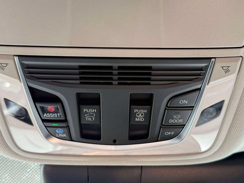 Used 2026 Acura RDX SH-AWD w/ Technology Package image 27