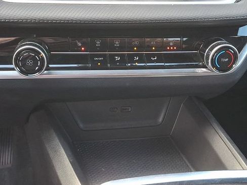 Used 2025 Chevrolet Equinox LT AWD/4WD image 15