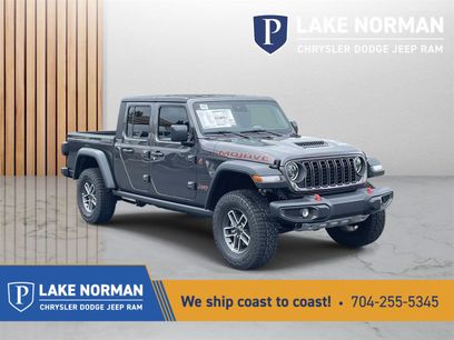 New 2025 Jeep Gladiator Mojave w/ Convenience Group