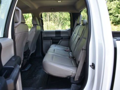 Used 2019 Ford F250 XL w/ Power Equipment Group AWD/4WD image 11