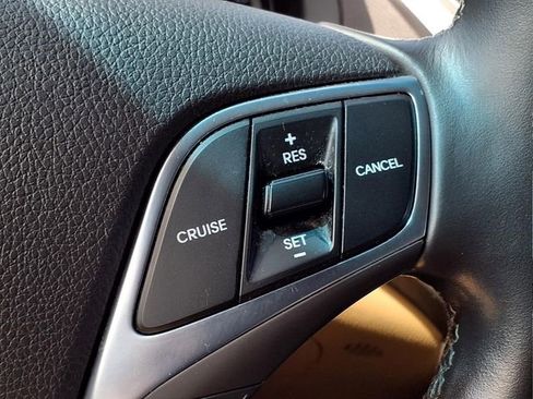 Used 2016 Hyundai Azera FWD image 25