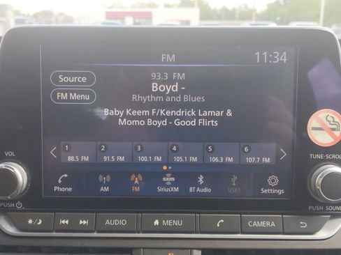 Used 2025 Nissan Altima 2.5 SV image 25