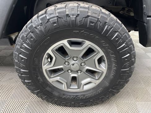 Used 2021 Jeep Wrangler Unlimited Rubicon image 6