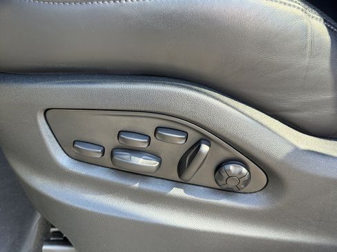 Certified 2024 Porsche Cayenne S image 26