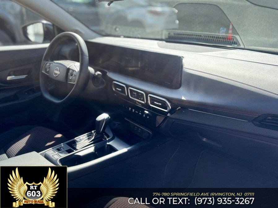 Used 2026 Nissan Sentra SR w/ Floor Mat Package FWD image 14