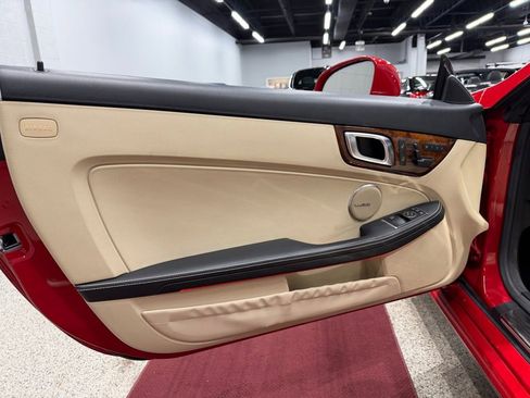 Used 2012 Mercedes-Benz SLK 250 image 19