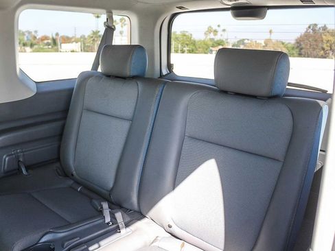 Used 2005 Honda Element EX image 18
