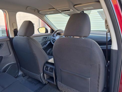 Used 2023 Nissan Rogue S FWD image 29