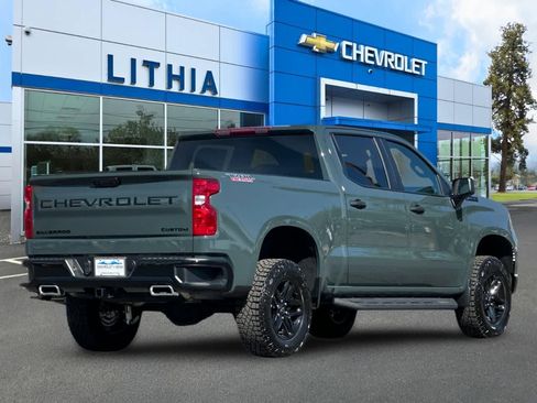 New 2026 Chevrolet Silverado 1500 Custom Trail Boss w/ LPO, Dark Essentials Package AWD/4WD image 2