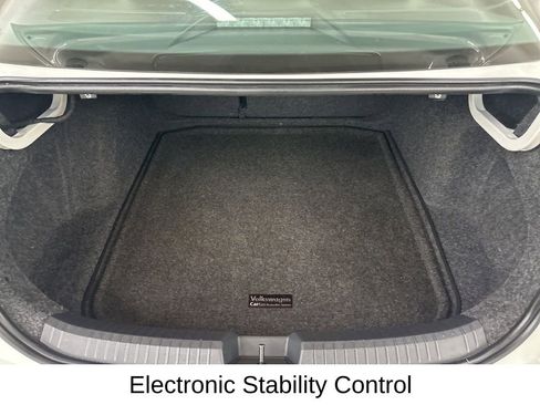 Used 2019 Volkswagen Jetta R-Line FWD image 28